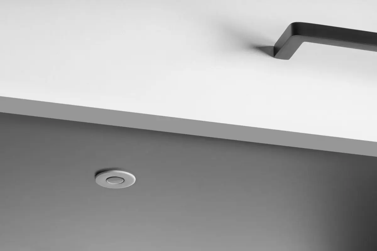 Dimmerdatav puutetundlik lüliti 12V 24W, valge, fi 22 x 16mm, auk fi18 - Image 2