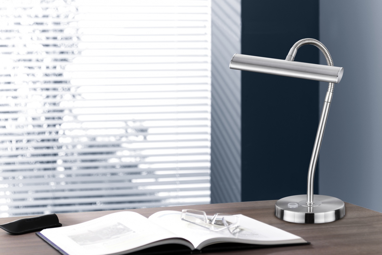 Hõbedane LED laualamp - Image 2